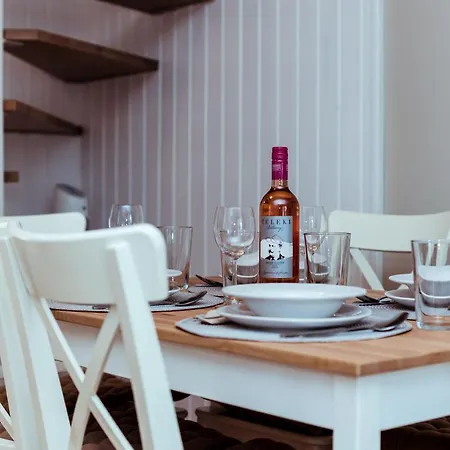 Holiday home Part Apartman - B Epuelet - Privat Vizparttal *