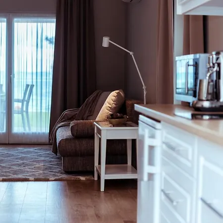 Holiday home Part Apartman - B Epuelet - Privat Vizparttal