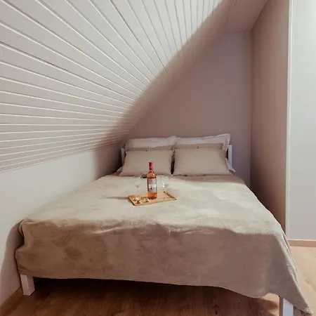 Holiday home Part Apartman - B Epuelet - Privat Vizparttal