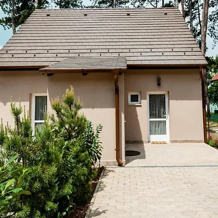 Part - B Epuelet - Privat Vizparttal * Siófok