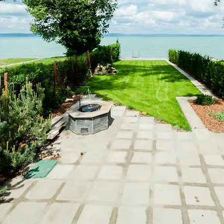 Feriehus Part - B Epuelet - Privat Vizparttal Siófok