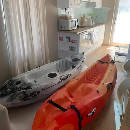 Part - B Epuelet - Privat Vizparttal Vakantiehuis Siófok